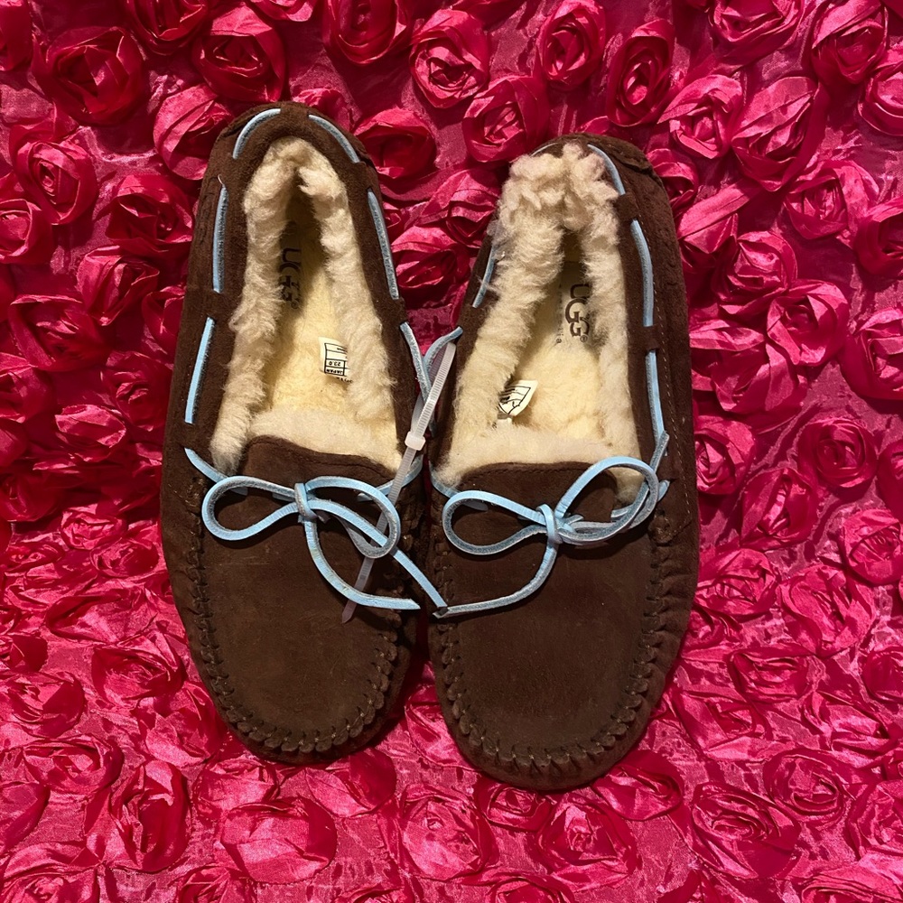 UGG Women's Dakota